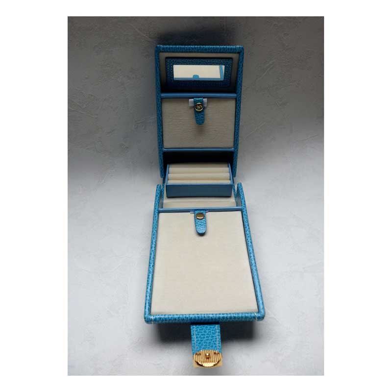 Kleine kompakte, moderne Schmuckbox aus Leder
